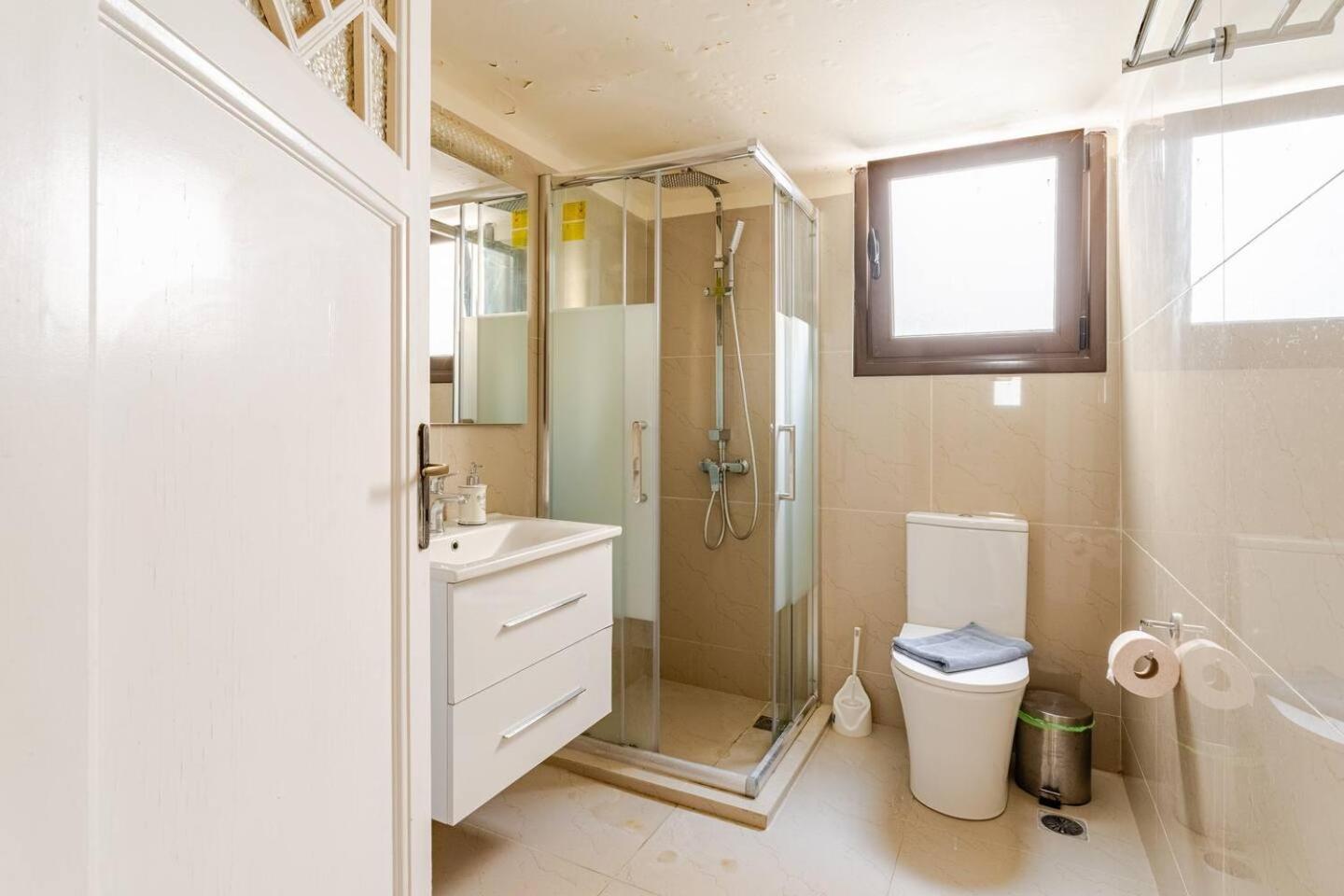 John'S Athenian Beauty 45M2 , Metro 7' Apartman Kültér fotó